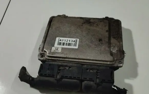 Volkswagen PASSAT B6 Engine control unit/module 03G906021NK