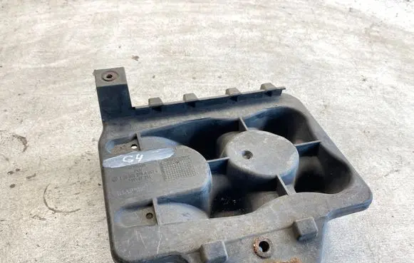 Battery tray