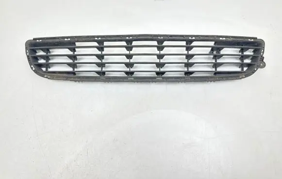 Opel Zafira B Front bumper lower grill 13124978 325769024