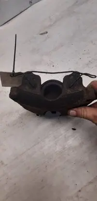 Opel Zafira A Front brake caliper