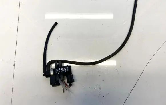 Audi A4 S4 B6 8E 8H Turbo solenoid valve 8E0906928C
