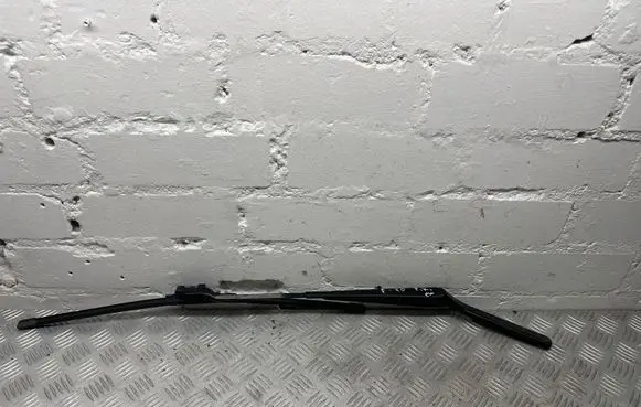 BMW X5 E70 Front wiper blade arm 7153736