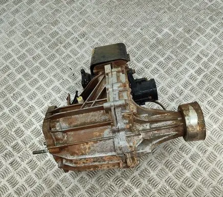 Isuzu D-Max Gearbox transfer box case 8977988660