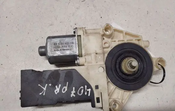 Peugeot 407 Front door window regulator motor 1137328401 9663036680
