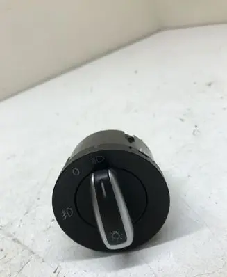 Volkswagen Touran II Light switch 3C8941431G