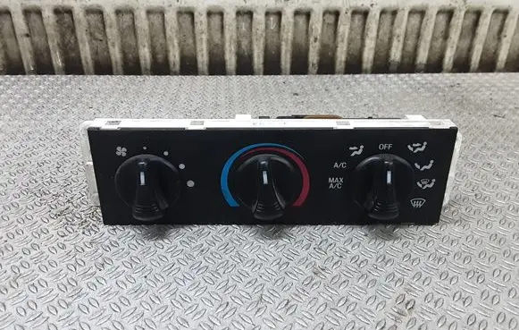 Ford Explorer Climate control unit XL5H19C733BA