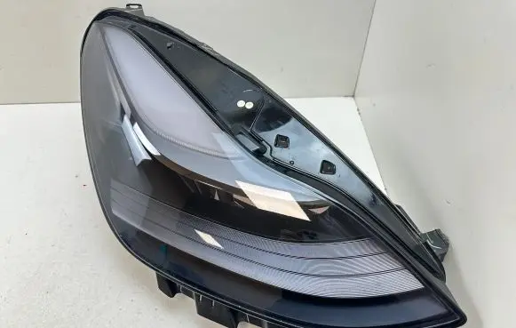Tesla Model 3 Headlight/headlamp 15145300C P153292502C