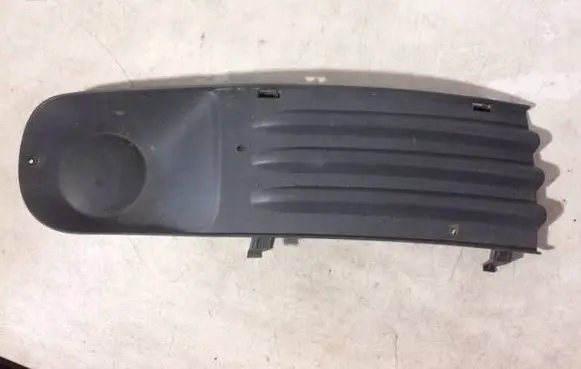 Volkswagen Transporter - Caravelle T5 Front bumper lower grill 7H0807490C
