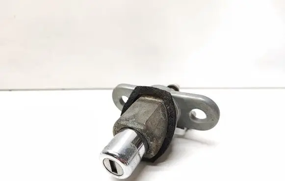 BMW 3 E36 Tailgate exterior lock 1960245