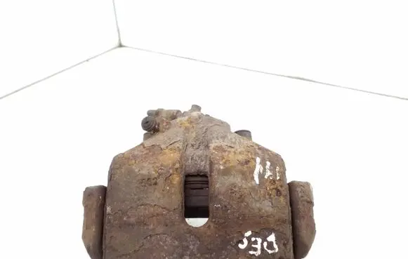 Volkswagen PASSAT B6 Front brake caliper