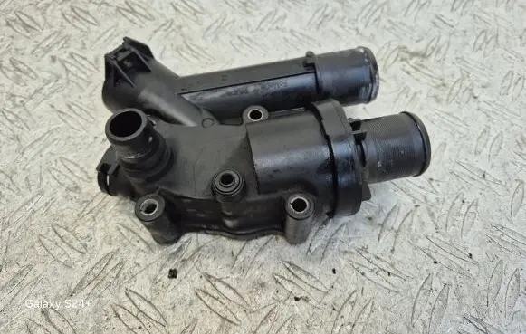Land Rover Freelander 2 - LR2 Thermostat/thermostat housing 9657182080 M03002A150