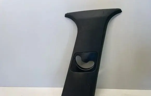 BMW X5 E70 (B) pillar trim (top) 51437129752 7129752