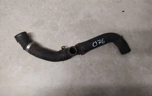 Jaguar XF X250 Engine coolant pipe/hose 4R838B274AD