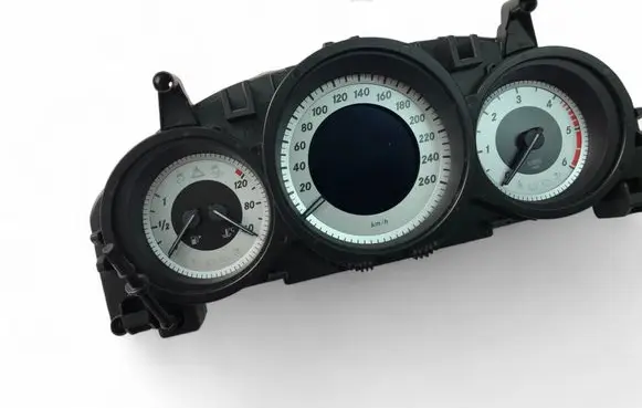 Mercedes-Benz C W204 Speedometer (instrument cluster) A2049004108