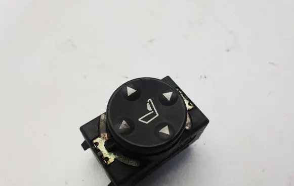 BMW 7 E38 Seat control switch 8352291 03060020