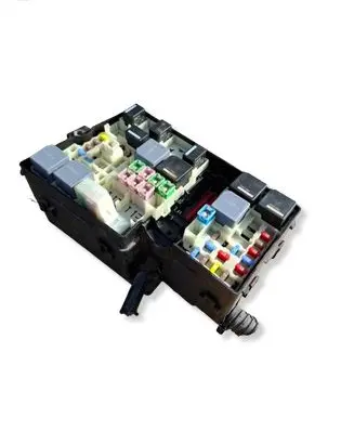 Ford Focus Fuse module AV6T14A067AC 5B0010107 025030