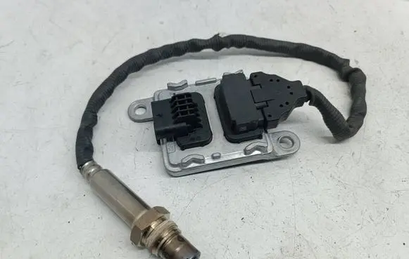 Mercedes-Benz E W213 Lambda probe sensor A0009058011 0009058011 A3C0105750001