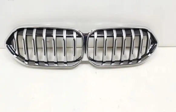 BMW 2 F44 Front bumper upper radiator grill 7077302