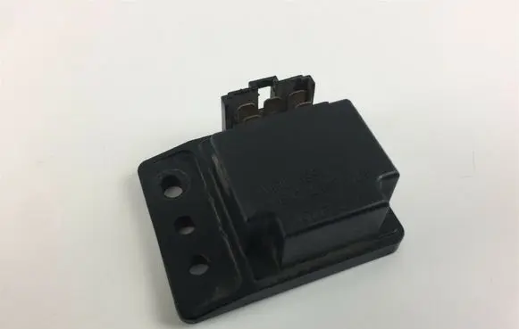 Nissan Terrano Other relay 2853046G00 Z3950
