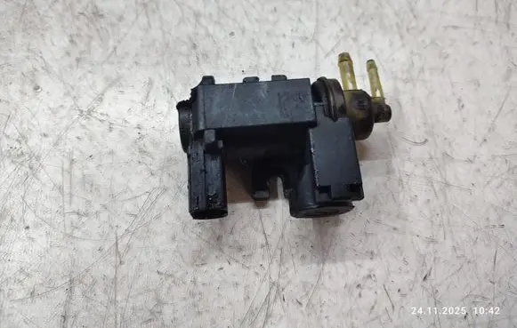 Audi Q5 SQ5 Turbo solenoid valve 8K0906627
