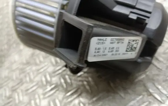 Smart ForFour II W453 Heater fan/blower EE795002
