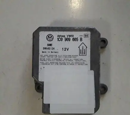 Volkswagen PASSAT B5 Airbag control unit/module 1C0909605B