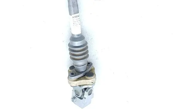 Steering wheel axle set