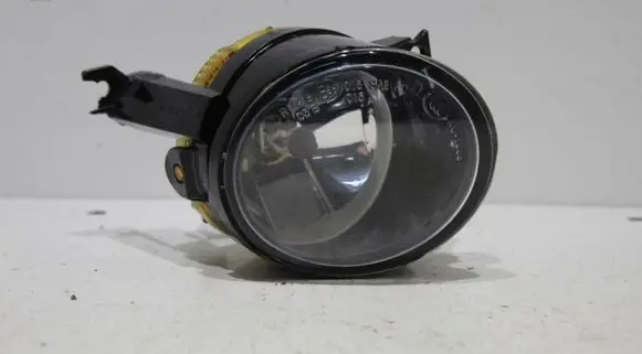 Volkswagen Touran I Front fog light