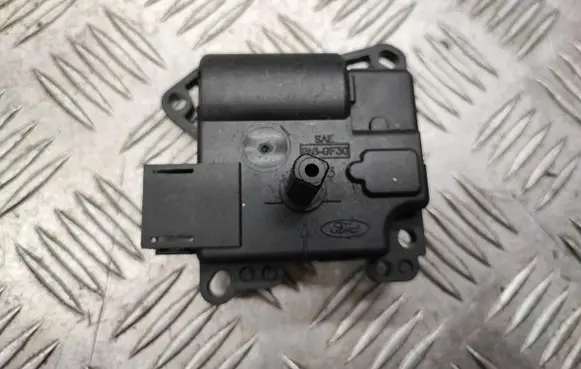 Ford Focus Air flap motor/actuator XS4H19E616AC