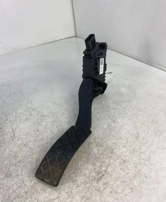 Volkswagen Golf Sportsvan Accelerator throttle pedal 5Q1721503G
