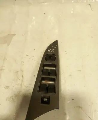 Mazda 3 I Electric window control switch BS3H684L6 BS3H4581J