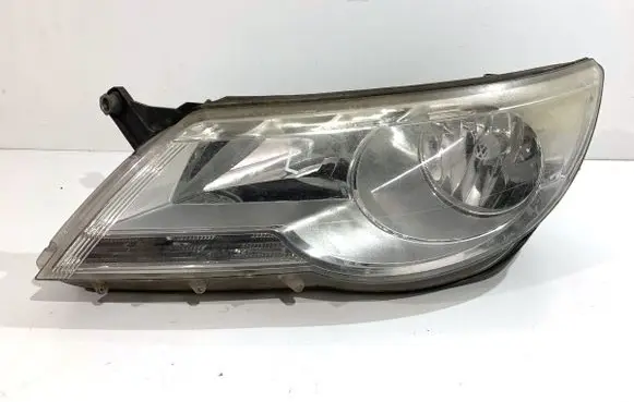 Volkswagen Tiguan Headlight/headlamp 5N1941031R
