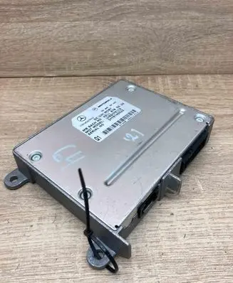 Mercedes-Benz E W211 Bluetooth control unit module A2118705526 Used