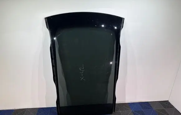 Toyota Auris E180 Sunroof glass 