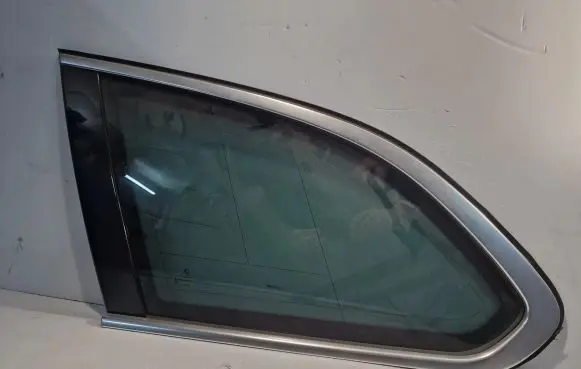 BMW 5 F10 F11 Rear side window