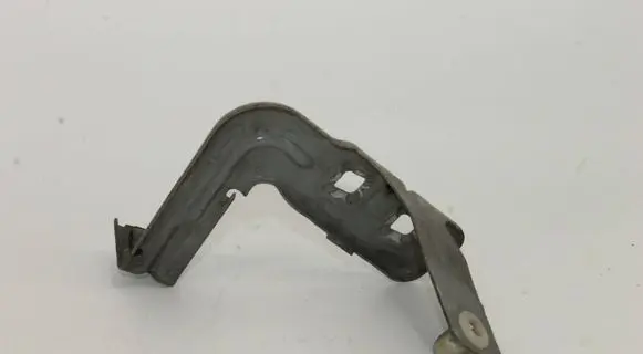 BMW 2 F22 F23 Fender mounting bracket 7284647