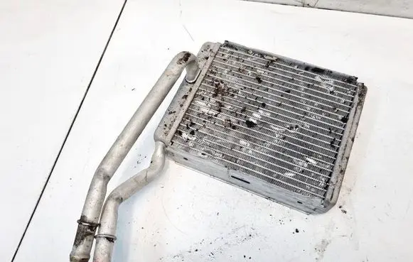 Ford Focus Heater blower radiator