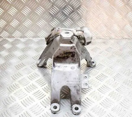 Audi A4 S4 B9 8W Engine mounting bracket 8W0199308A
