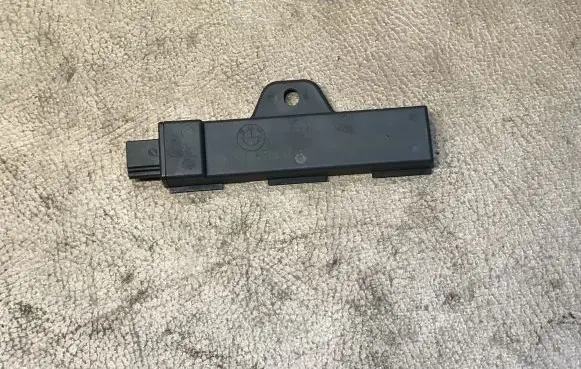 BMW 5 GT F07 Keyless system antenna 9220832