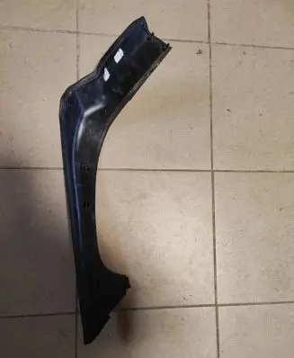 BMW 5 G30 G31 G38 Rear/tail light trim molding 7400595 15054410