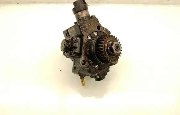 Opel Vivaro Fuel injection high pressure pump 8200912103 0445010234