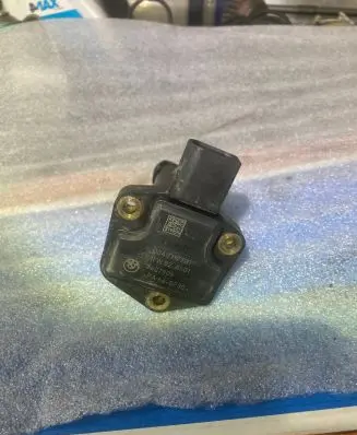 BMW 5 F10 F11 Oil level sensor 7607909 00403177B1
