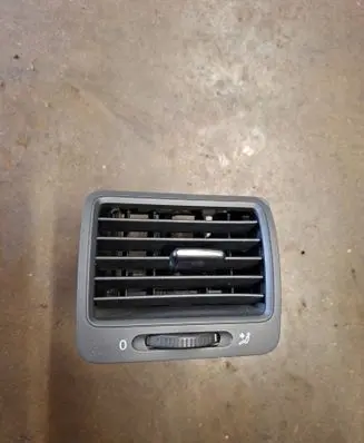 Volkswagen Golf V Dashboard side air vent grill/cover trim 1K0819710 1K0819704B 1355D300496