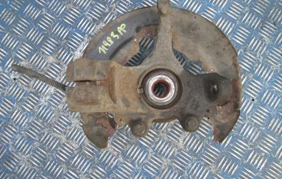 Volvo C30 Front wheel hub spindle knuckle