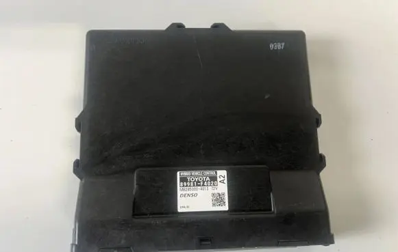 Toyota C-HR I Other control units/modules 89981F4020