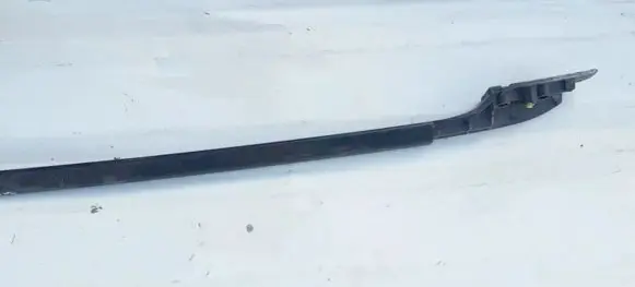 Toyota Avensis T220 Roof bar rail