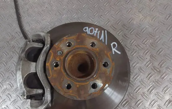 Mercedes-Benz Sprinter W907 W910 Front wheel hub spindle knuckle