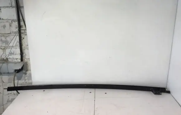 Ford Transit Custom Front door windshield rail 