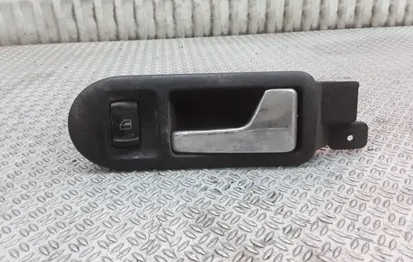 Volkswagen PASSAT B5.5 Front door interior handle 3B1837114