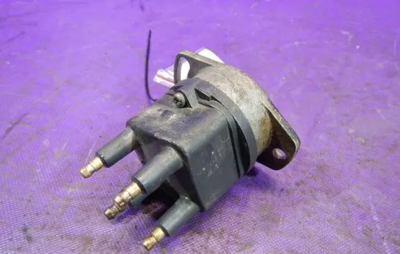 Renault Megane I Spark distributor 7700742852